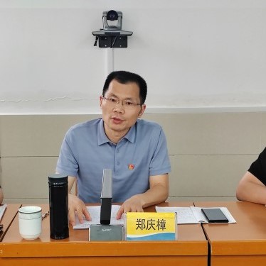 烽林連珂瑩：海峽科化公司黨委副書記、常務副總經理、工會主席鄭慶樟帶隊到海峽科化烽林分公司召開主題教育調研督導座談�?.jpg